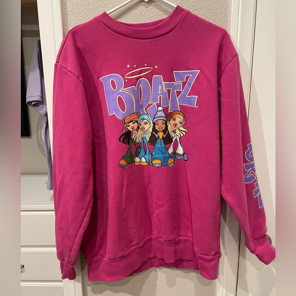 Bratz Doll Fuschia Pink Sweatshirt Sweater Pullover Top. Adult Womens Size: M
